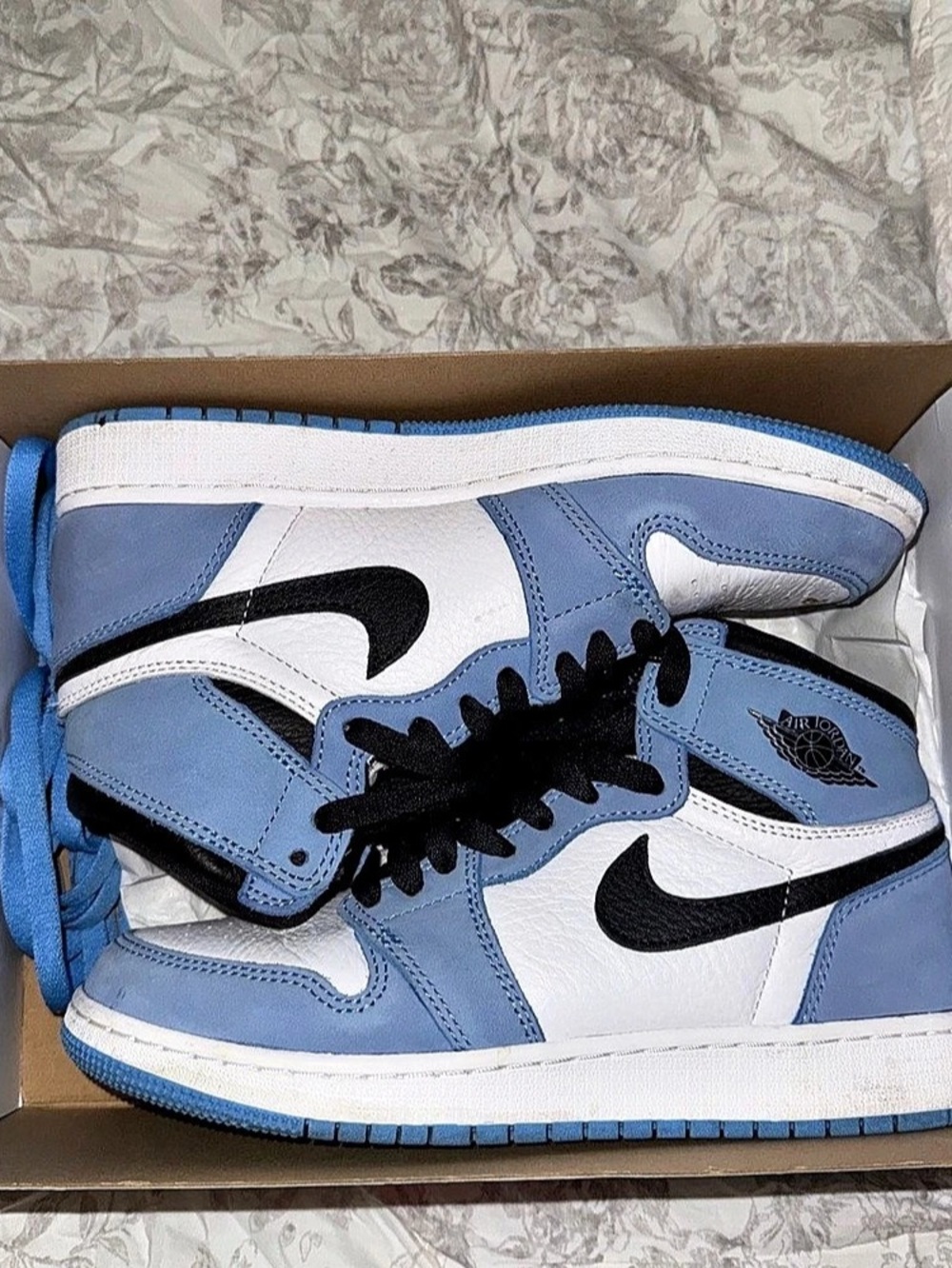 Nike Air Jordan 1 High Sneakers Blue & White US 6Y